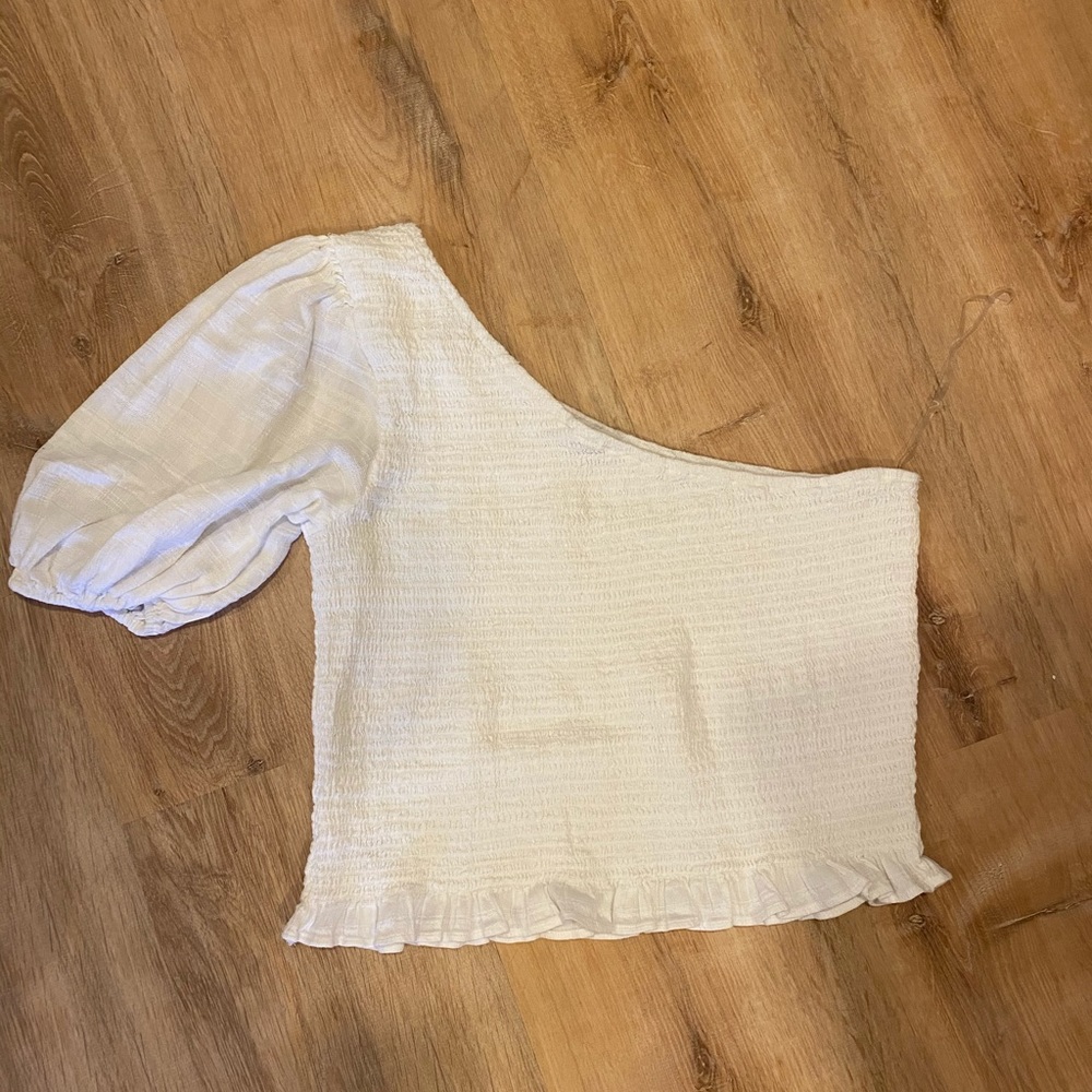 AMERICAN EAGLE SMOCKED ONE SHOULDER BLOUSE